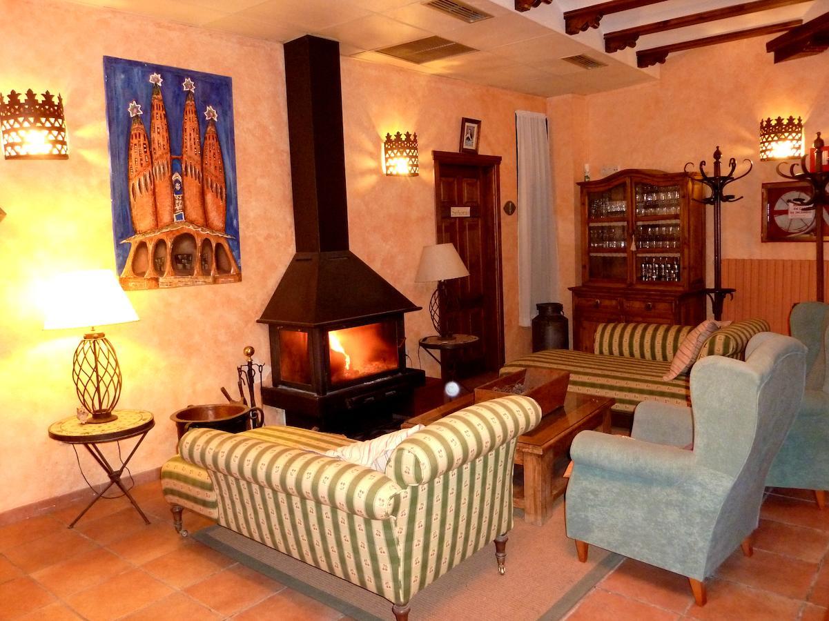Hotel Abadia Puebla de Arenoso Екстер'єр фото