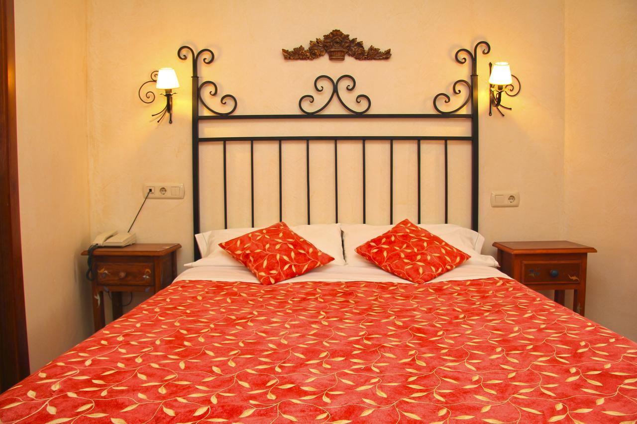 Hotel Abadia Puebla de Arenoso Екстер'єр фото